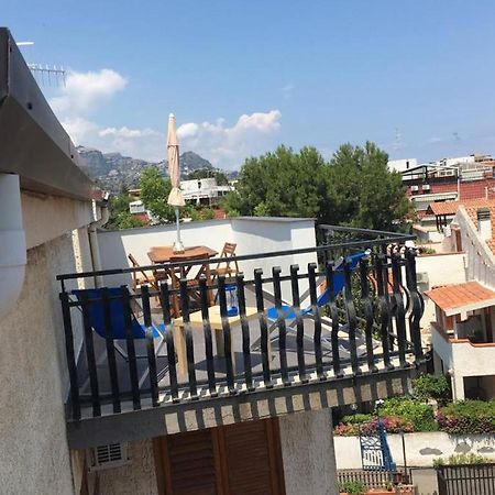 Beda House Panoramica E Tranquilla Villa Giardini Naxos Kültér fotó