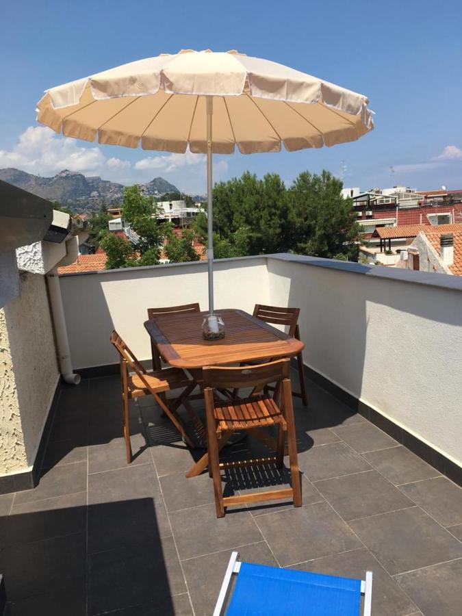 Beda House Panoramica E Tranquilla Villa Giardini Naxos Kültér fotó